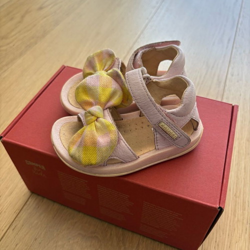 Camper sandals used with velcro and fabric detail size 20