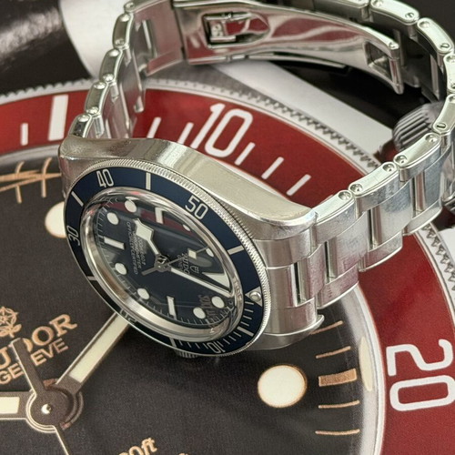 Tudor BB58 CoSC blue bay 58 watch