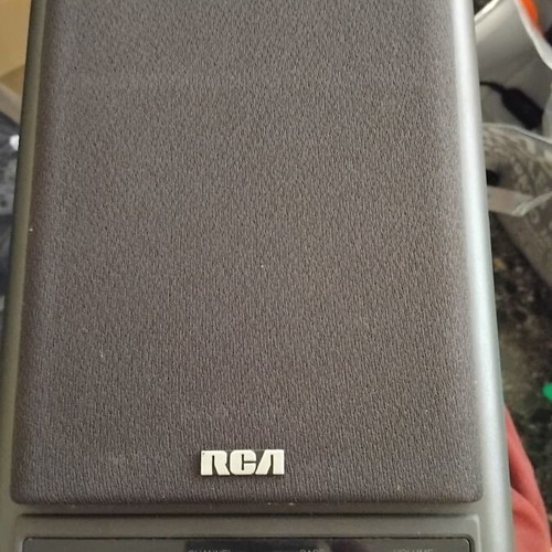 RCA 900MHz wireless speaker