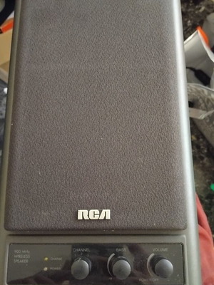 RCA 900MHz wireless speaker