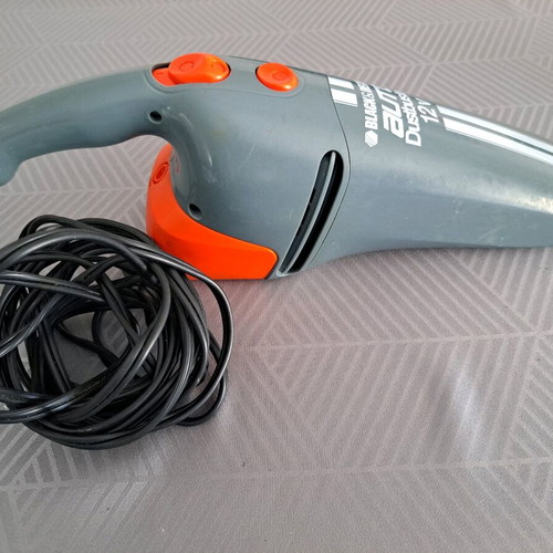Handheld car vacuum cleaner with adapter like new