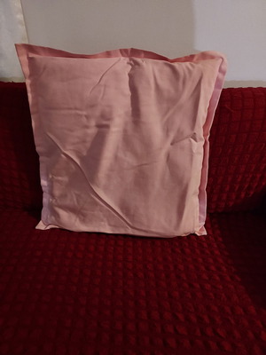 Pink pillows used, pack of 3, 60x60 with flange