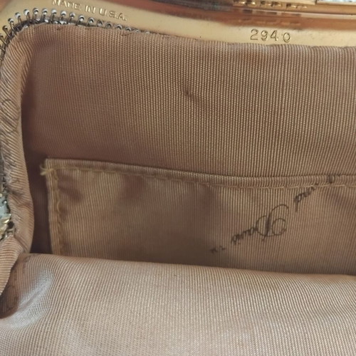 Vintage Whiting & Davis Evening Clutch bag like new, gold metal mesh