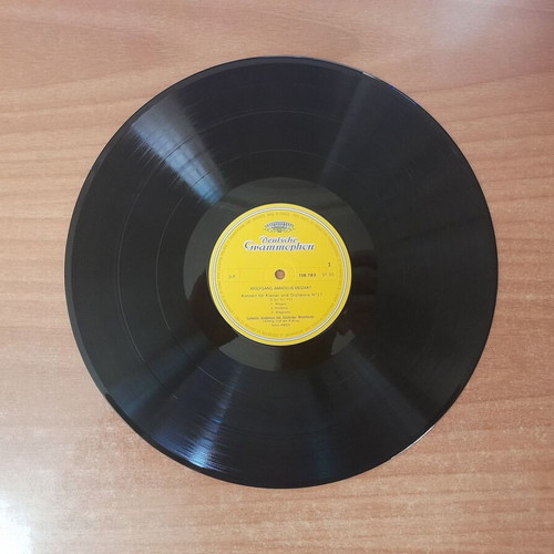 W.A. Mozart Concertos Pour Piano Et Orchestre vinyl record