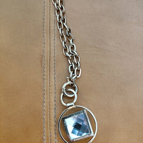 Dyrberg/Kern long necklace used in antique gold color