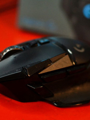 Logitech G502 HERO Gaming Mouse в много добро състояние