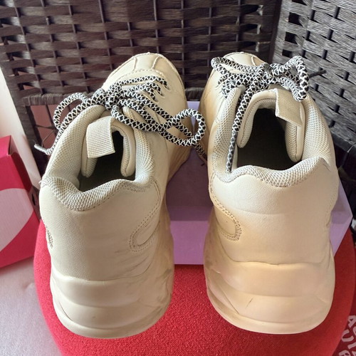 Children's Chunky Sneakers Boston Size 32 Like New Beige