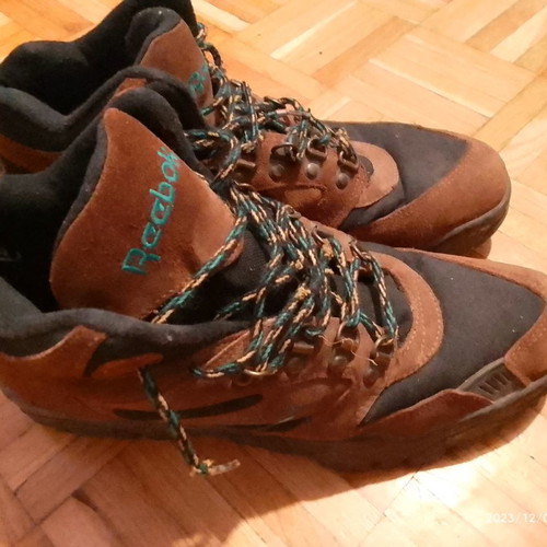 Ανδρικά μποτάκια Reebok μεταχειρισμένα