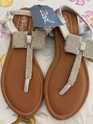 Silver women's sandals with rhinestones and elastic back strap size 36 new