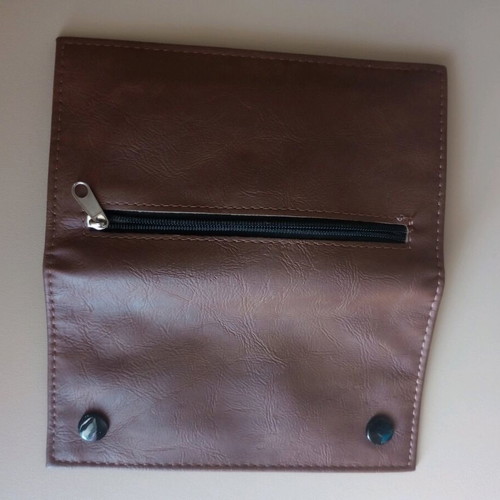 Tobacco pouch like new, brown leatherette