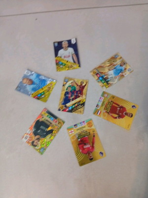 Rare football cards like new, pack of 7