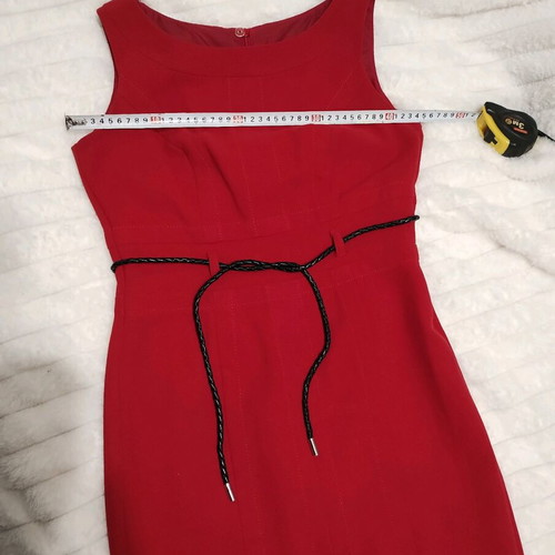 Red sleeveless georgette dress like new, size M