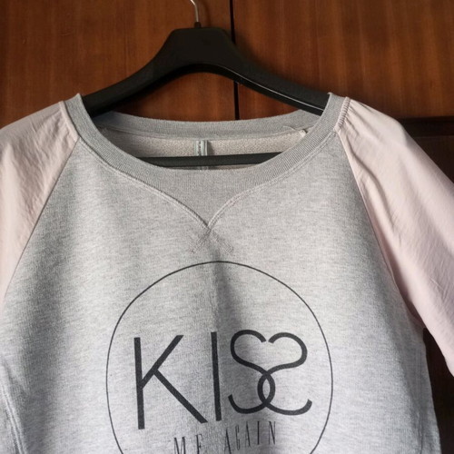 Stradivarius sweatshirt dress like new with grey and pink satin sleeves