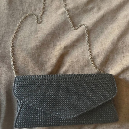 Crossbody envelope bag like new, black straw