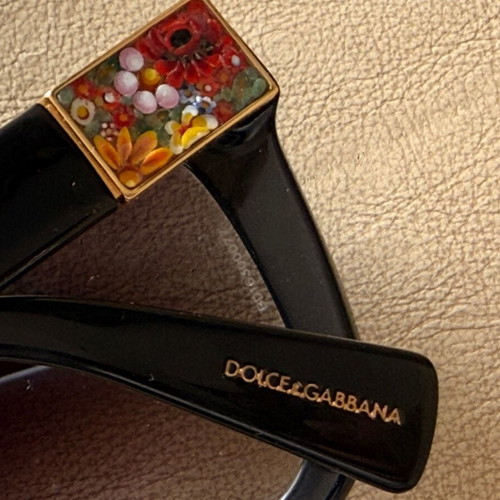 Dolce & Gabbana Mosaico Collection sunglasses like new with case black and gold