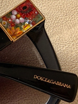 Dolce & Gabbana Mosaico Collection sunglasses like new with case black and gold