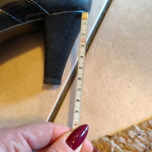 Women's high heel shoe new, size 37
