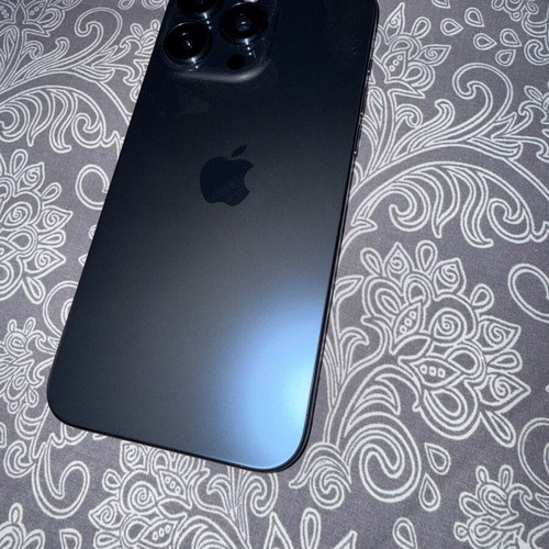 Iphone 15 Pro Max 256GB Blue Titanium σαν καινούργιο με 4 θήκες