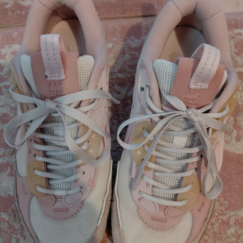 Nike Air Max women's athletic shoes used, pink shades