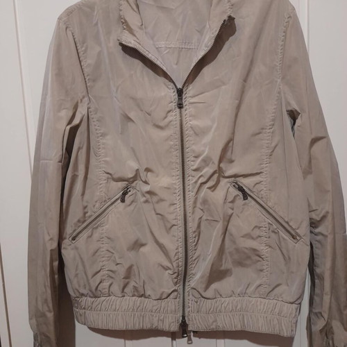 Benetton thin jacket like new, beige