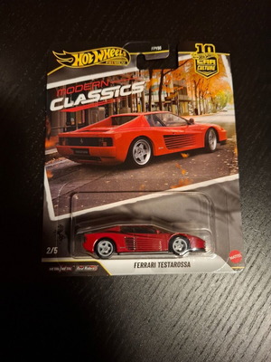 Hot Wheels Premium Ferrari Testarossa diecast car