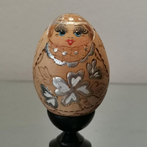 Babushka Matreshka Egg used, wooden with hand carving and painting