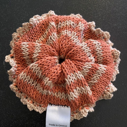 Πλεκτό scrunchie καινούργιο, βαμβακερό με ρίγες και λεπτομέρεια