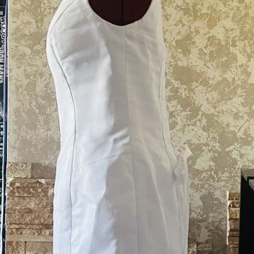 Midi wedding dress new, one-shoulder strap with floral appliqué