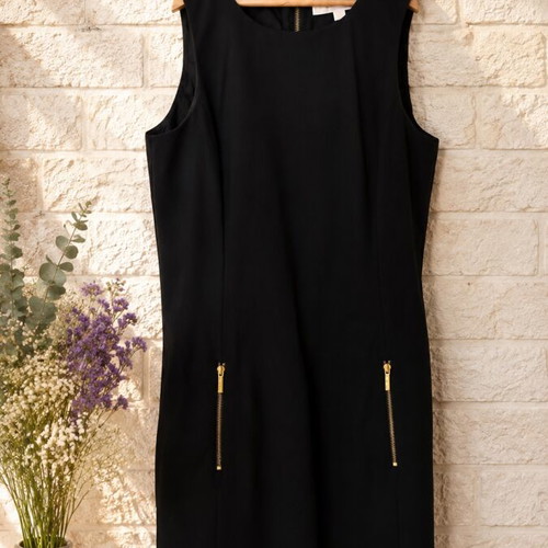 Michael Kors dress black, like new, functional pockets, size S/M