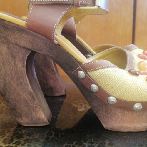 Alisia women's shoes size 41 like new, brown colorful
