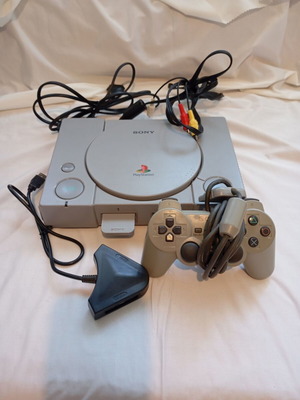 Sony PlayStation 1 PS1 Original console modded, like new with DualShock