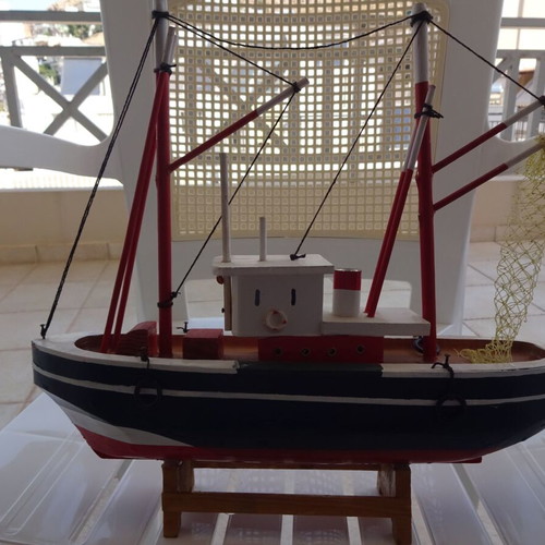 Wooden boat new, 33cm x 30cm, decorative model