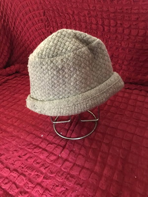 Knitted women's bucket hat like new, grey