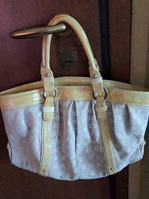 Τσάντα Bally μεταχειρισμένη, ύφασμα με δέρμα, άσπρη