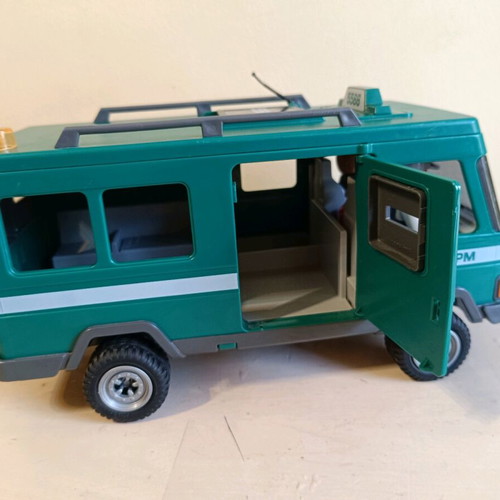 Playmobil vehicle used with missing parts and breaks