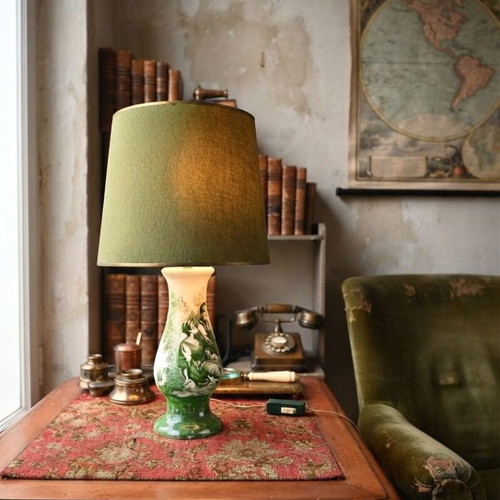 Table lamp vintage design used, 46 cm height