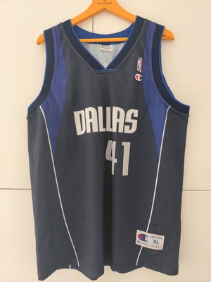 Dallas Mavericks NBA jersey Dirk Nowitzki used, size XL