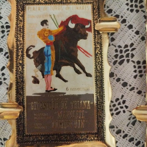 Ισπανικό τασάκι vintage σαν καινούργιο με θέμα ταυρομαχία 1947