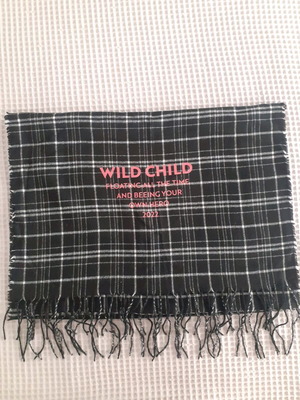 Μακρύ καρό κασκόλ Sinsay μαύρο, ολοκαίνουριο