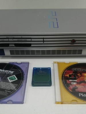 Playstation 2 Fat Silver SCPH-50004 σαν καινούργιο με 2 χειριστήρια και 2 παιχνίδια