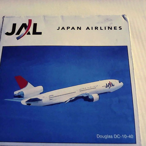 JAL Japan Airlines Herpa DC10 model plane 1/500 diecast with stand front wheel missing