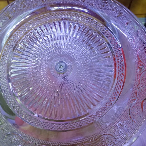 Glass two-tier ordeviera like new, diameters 20cm & 25cm