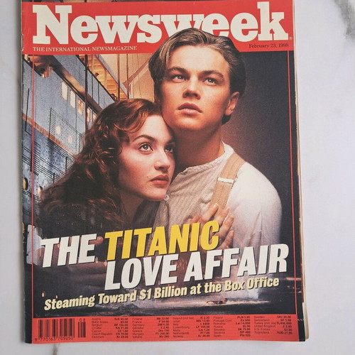 Newsweek collection like new, pack of 27 old magazines