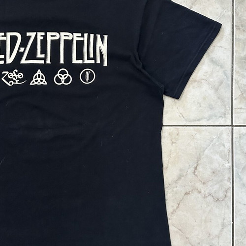 Led Zeppelin Vintage Y2K Band Tee Size L Fruit of the Loom