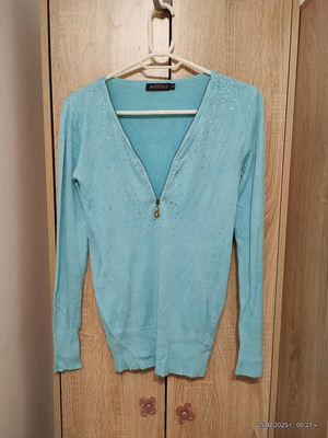 Blouse with crystals and zipper like new, size XL