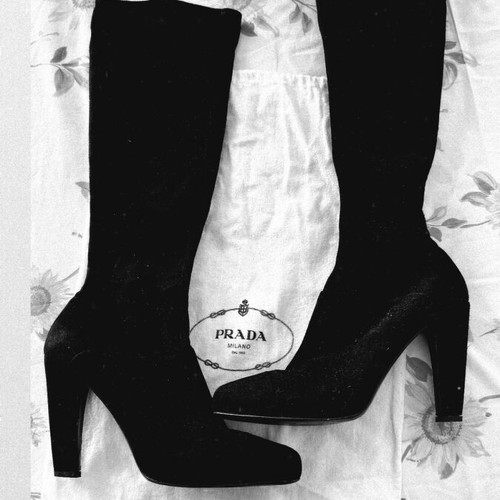 Prada boots size 41 black suede like new
