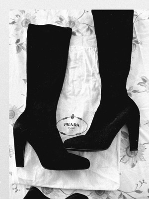 Prada boots size 41 black suede like new