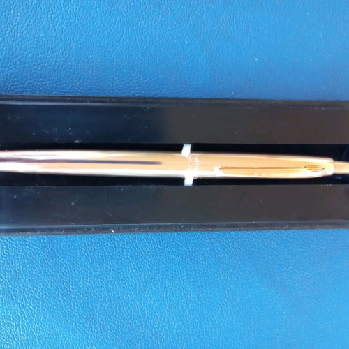 Gold-colored pen new from old shop stock