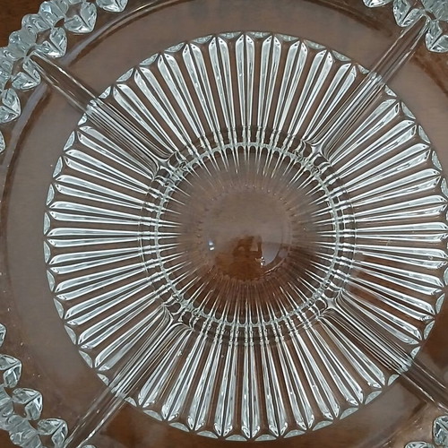 Serving platter used for appetizers or nuts, ordervriera