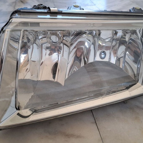 Skoda Fabia 1.9 TDI RS 2005 front headlights pair